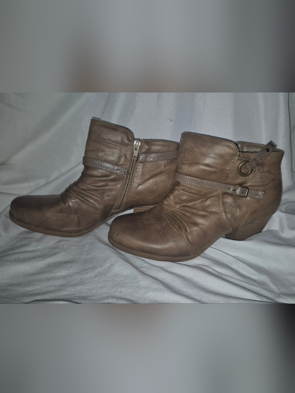 Womens Size 9M Brown Ankle Boots